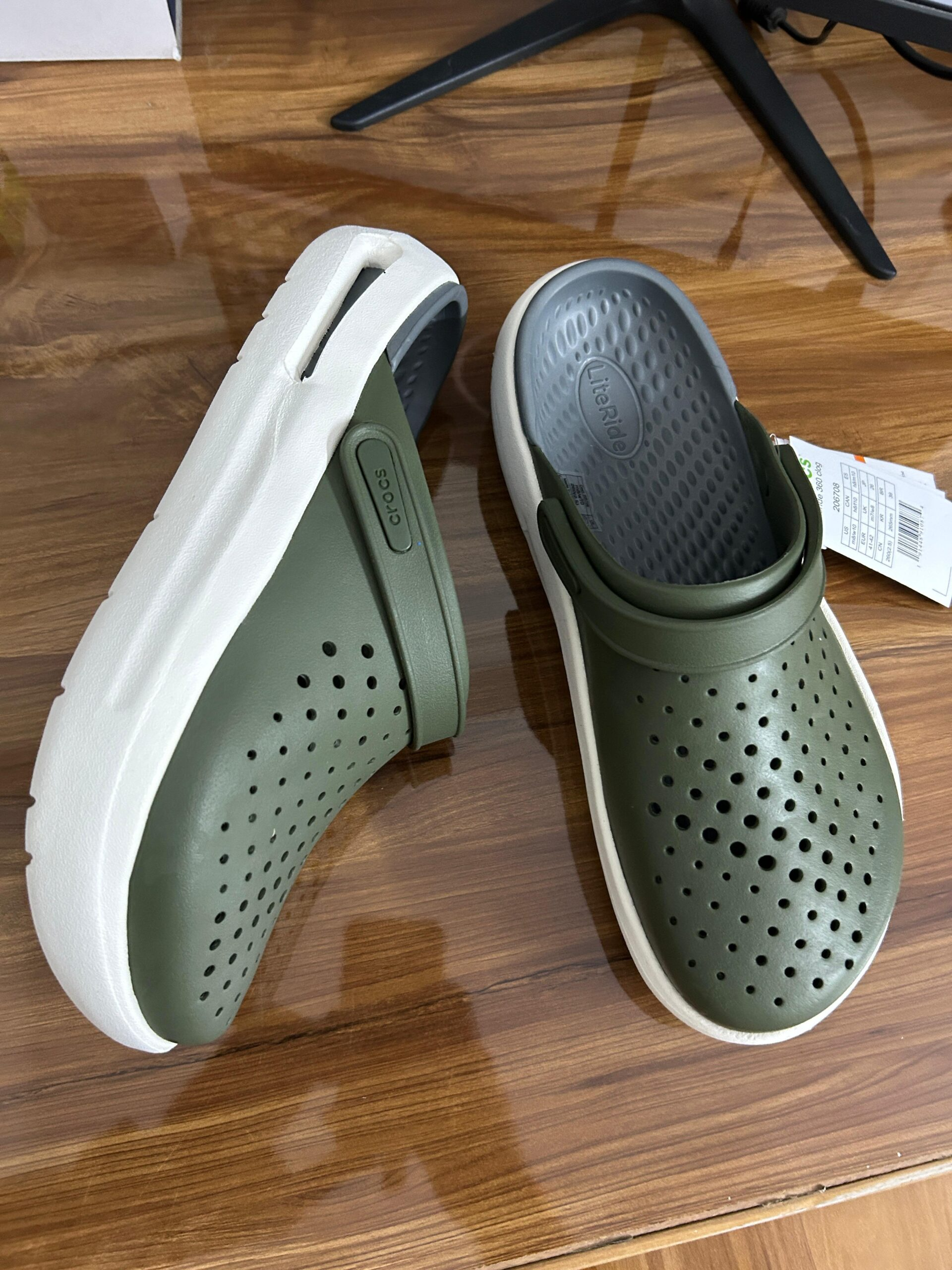 C Inmotion Clogs Green White